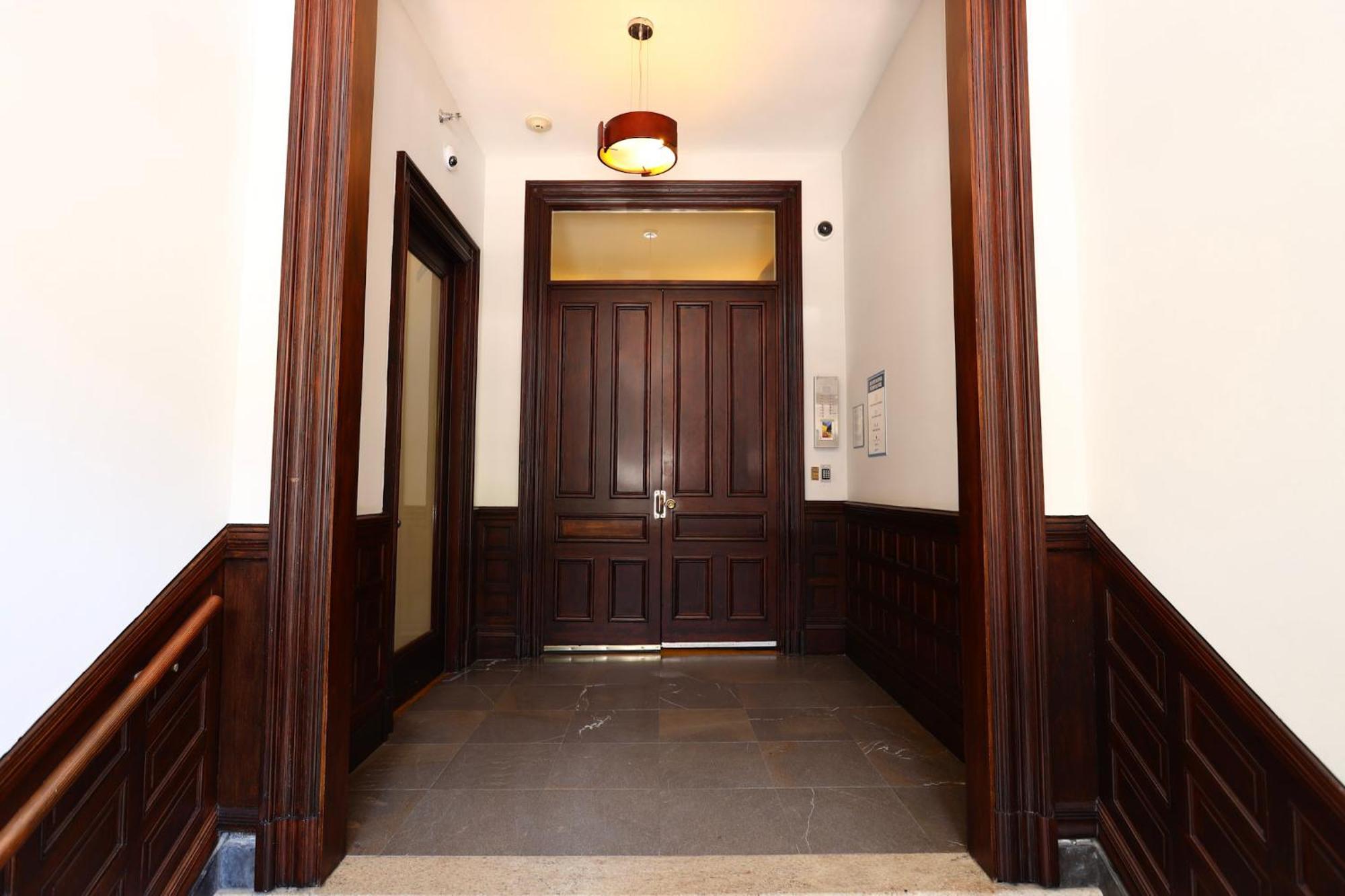Stylish Newbury Street Studio, #4 ボストン エクステリア 写真