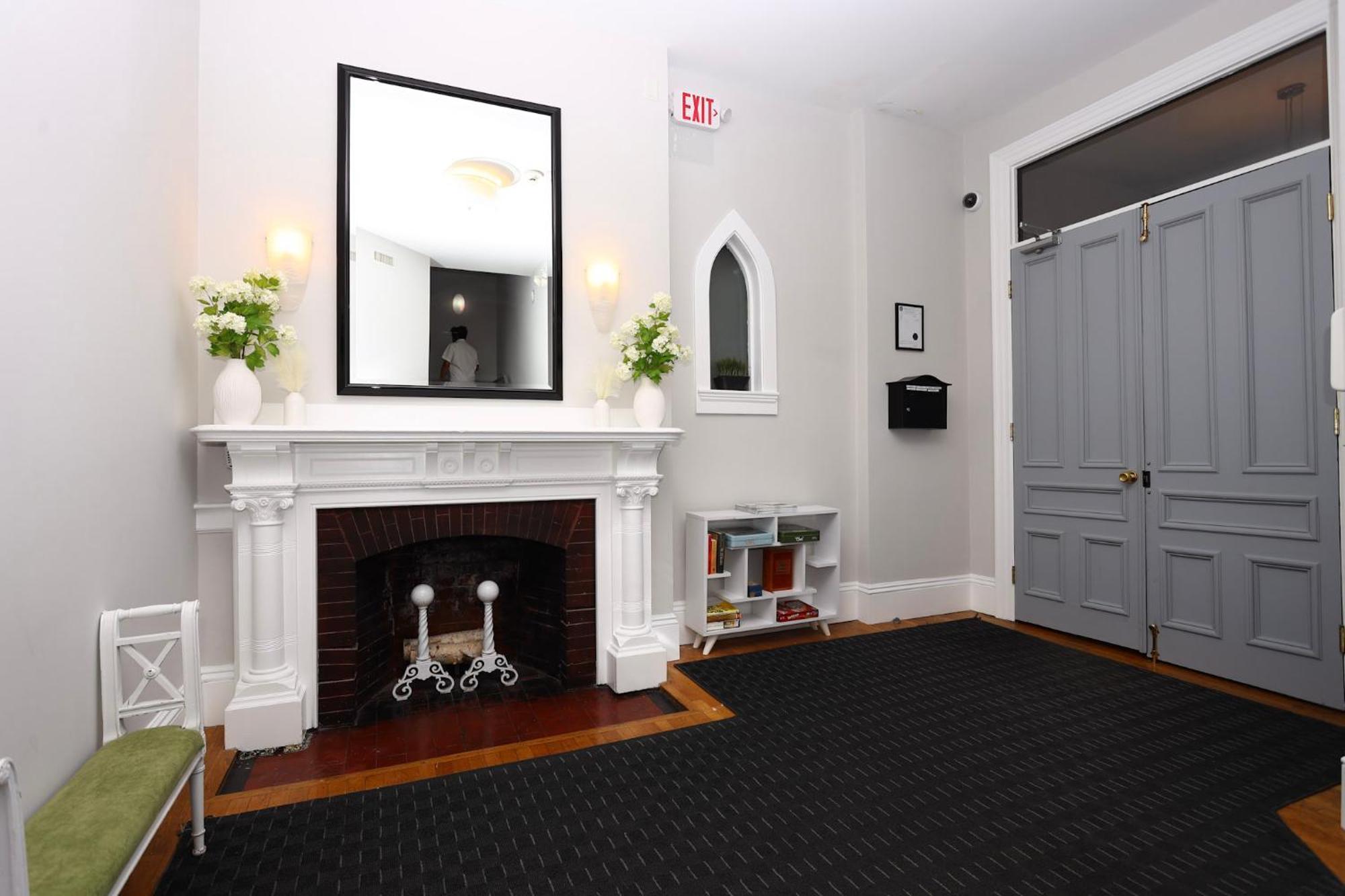 Stylish Newbury Street Studio, #4 ボストン エクステリア 写真